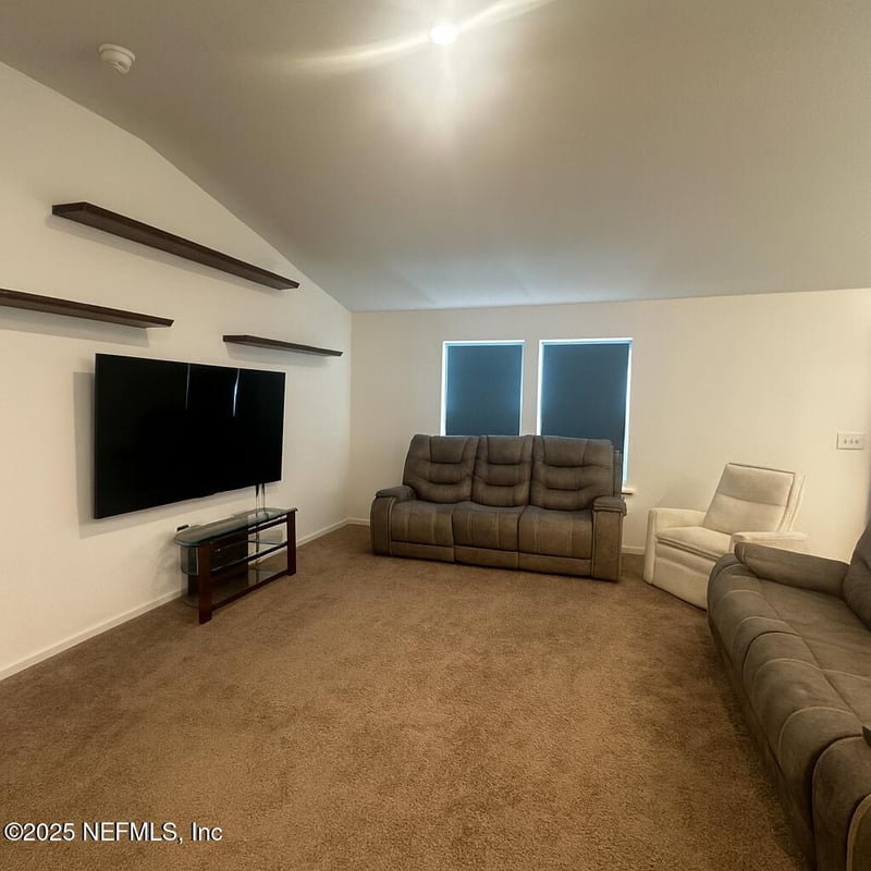 10988 Stapleton Dr, Jacksonville, FL 32222