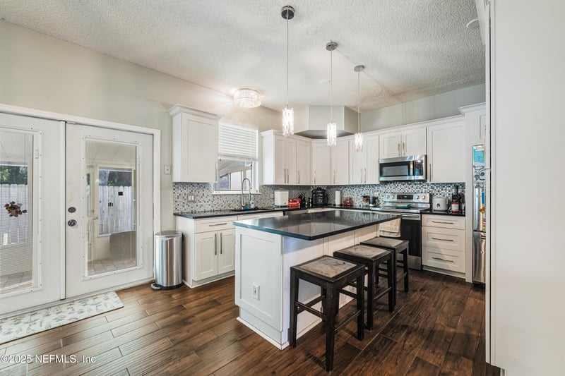 11122 Robins Nest Ct, Jacksonville, FL 32225