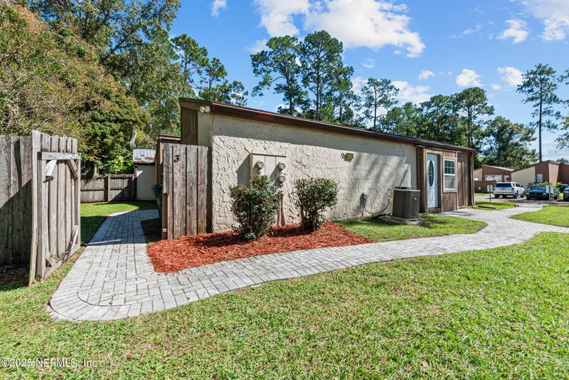 2483 Whispering Woods Blvd #3, Jacksonville, FL 32246