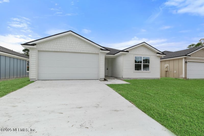 8045 Osteen St, Jacksonville, FL 32210