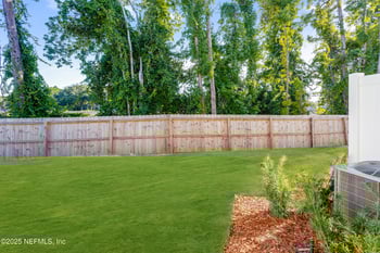 526 Holly Lakes Dr, Orange Park, FL 32073