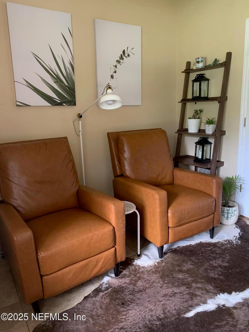 5240 Pear Tree Pl, Jacksonville, FL 32211