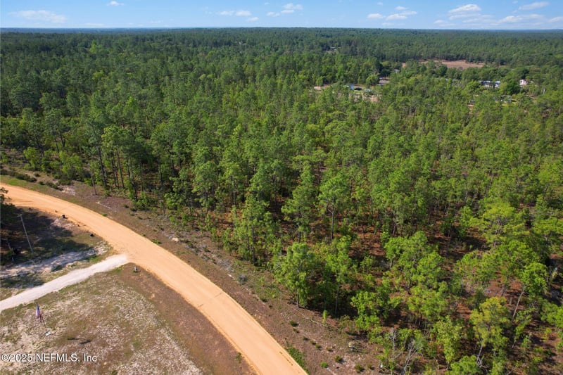 219 Cessna Way, Hawthorne, FL 32640