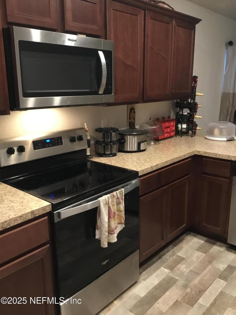 8010 Belsay Cir, Jacksonville, FL 32219