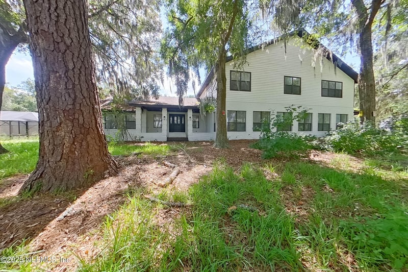 6249 Lake Dr, Starke, FL 32091