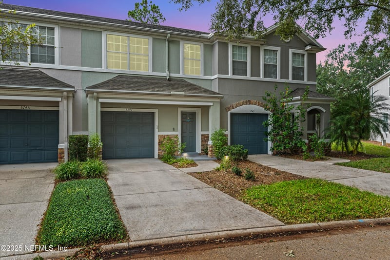 5747 Parkstone Crossing Dr, Jacksonville, FL 32258