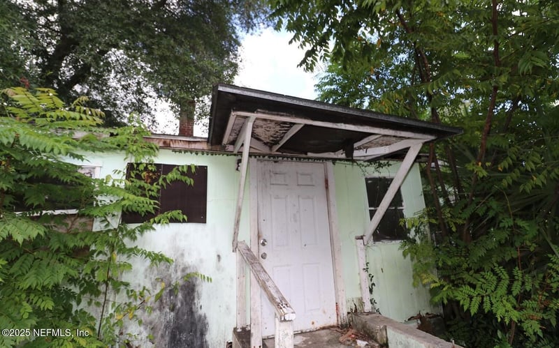 3420 Palm Ave, Palatka, FL 32177