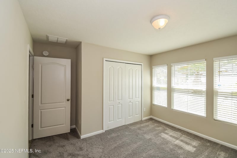 15732 Pinyon Ln, Jacksonville, FL 32218