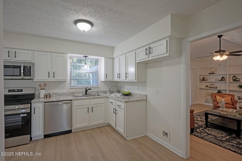 1727 Poplar Dr, Orange Park, FL 32073