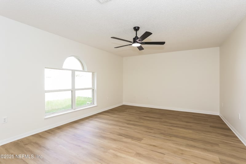 7385 Lawn Tennis Ln, Jacksonville, FL 32277