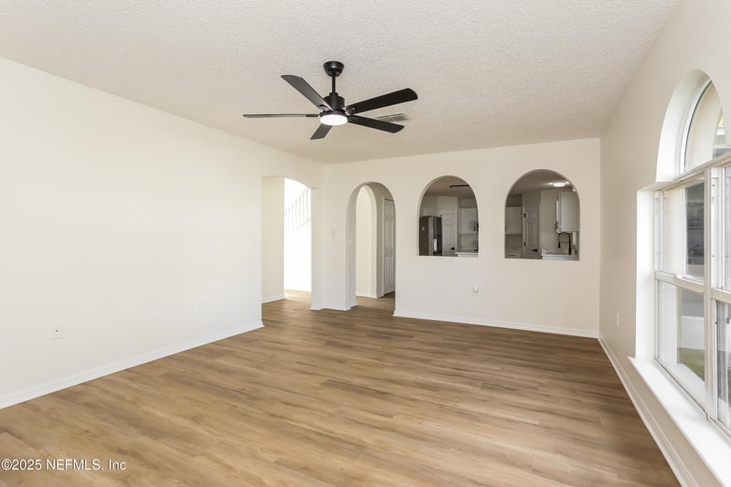 7385 Lawn Tennis Ln, Jacksonville, FL 32277