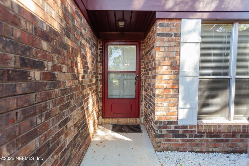 1515 Pointer Dr, Jacksonville, FL 32221