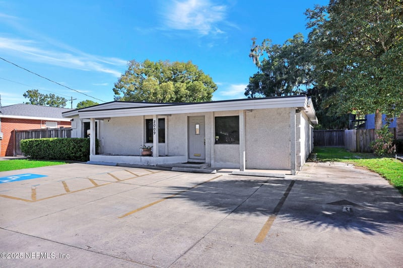 2009 Art Museum Dr, Jacksonville, FL 32207