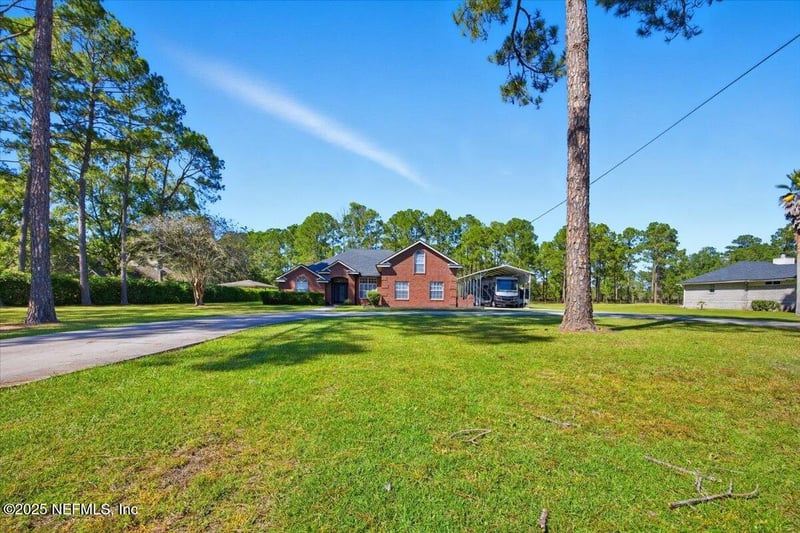 6137 Quiet Country Ln, Jacksonville, FL 32218