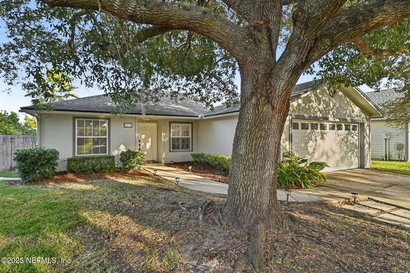 4545 Antler Hill Dr, Jacksonville, FL 32224