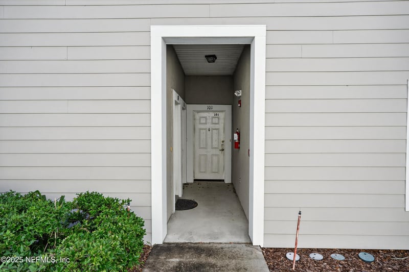 8212 White Falls Blvd #106, Jacksonville, FL 32256