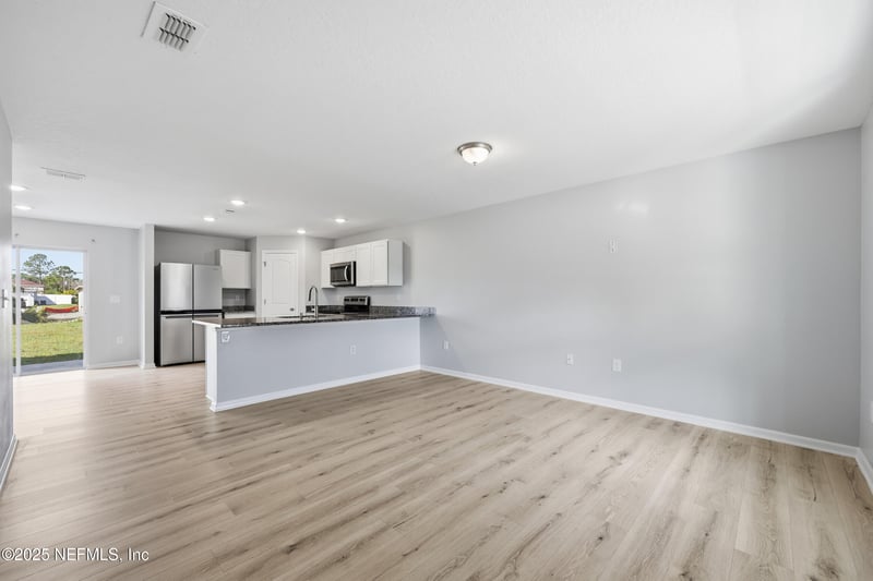 4 Round Tree Dr, Palm Coast, FL 32164