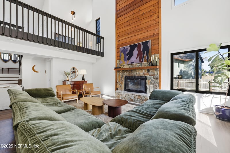 3857 Sandy Shores Dr, Jacksonville, FL 32277