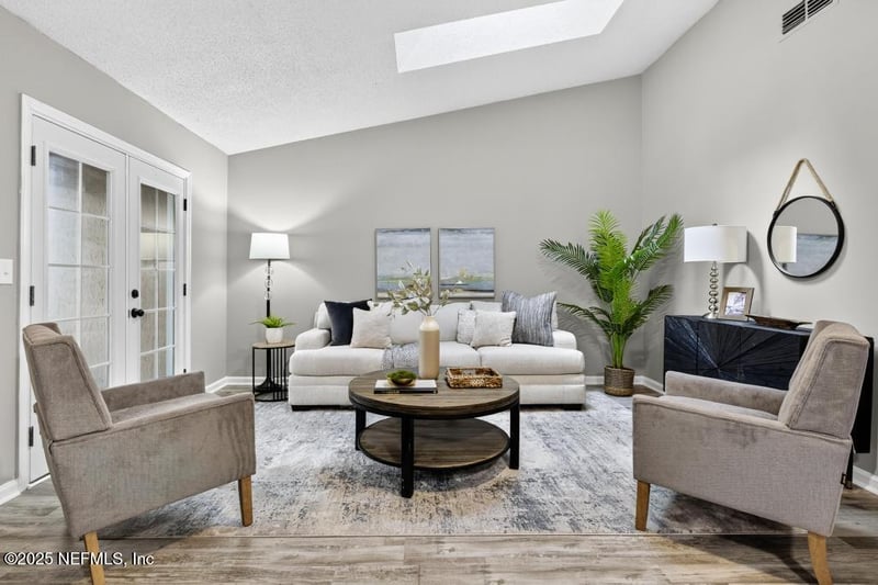 2268 Cypress Landing Dr, Jacksonville, FL 32233