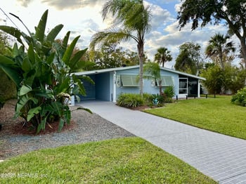 318 Royal Palms Dr, Atlantic Beach, FL 32233