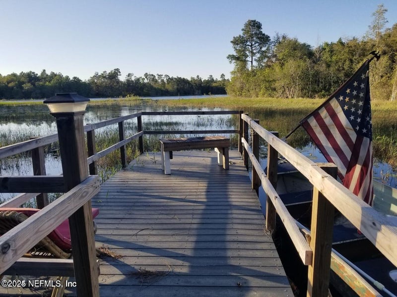 118 Acacia St, Crescent City, FL 32112