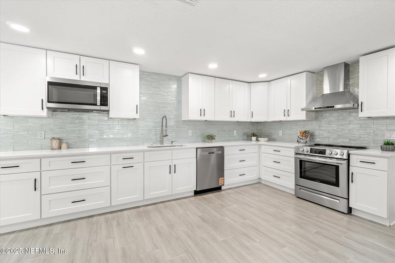 1137 Cape Charles Ave, Jacksonville, FL 32233