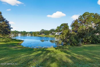 4588 Carolyn Cove Ln, Jacksonville, FL 32258