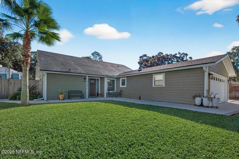 4588 Carolyn Cove Ln, Jacksonville, FL 32258