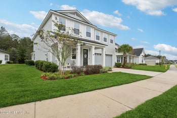 266 Sawgrass Dr, Yulee, FL 32097