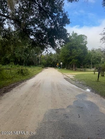 104 Floradandy Rd, Hawthorne, FL 32640