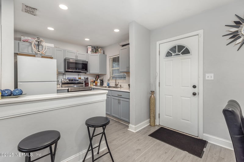 6055 Wilson Blvd, Jacksonville, FL 32210