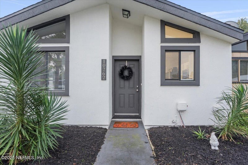 10762 Kusaie Dr, Jacksonville, FL 32246