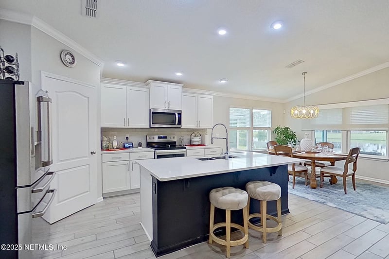 559 Northside Dr, Jacksonville, FL 32218