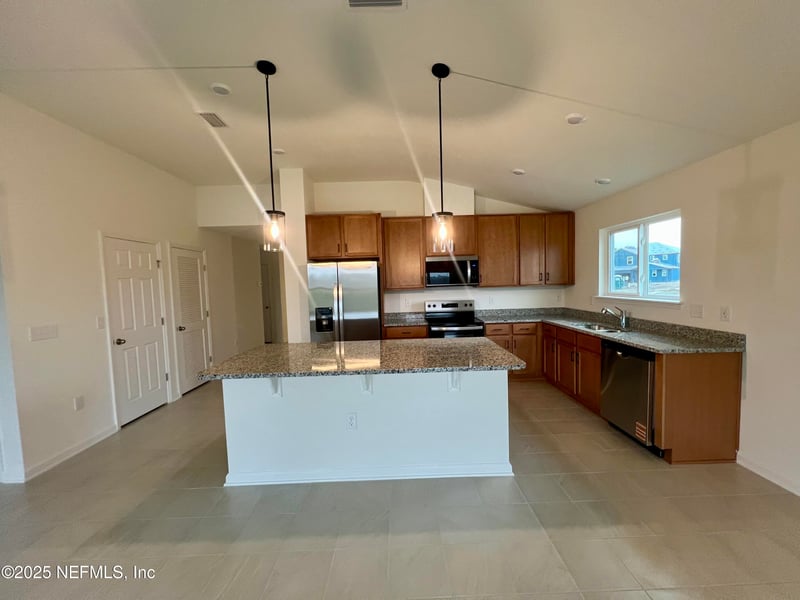 8249 Hawkes Meadow Dr, Jacksonville, FL 32219