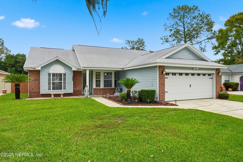 8813 Fieldside Dr, Jacksonville, FL 32244