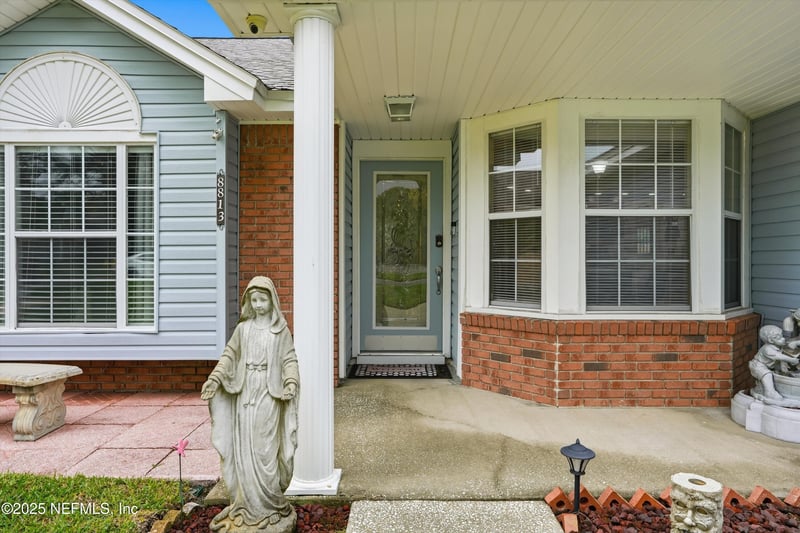 8813 Fieldside Dr, Jacksonville, FL 32244