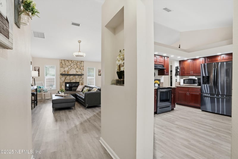 8813 Fieldside Dr, Jacksonville, FL 32244