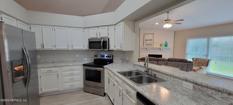 9708 Stead Ct, Jacksonville, FL 32221