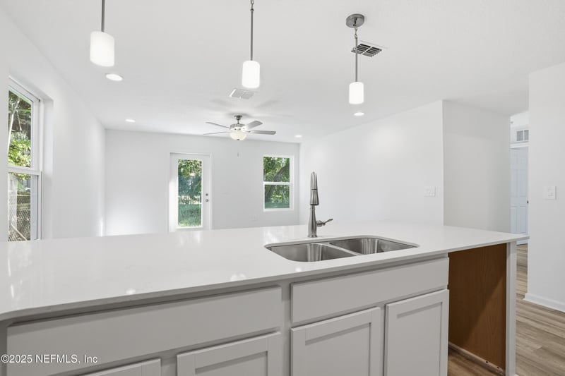 5124 Shenandoah Ave, Jacksonville, FL 32254