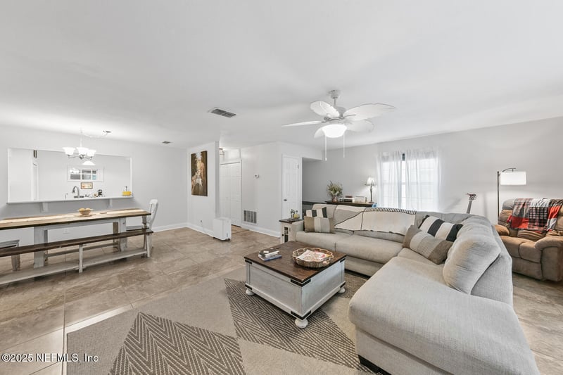 3919 Meadowview Dr, Jacksonville, FL 32225