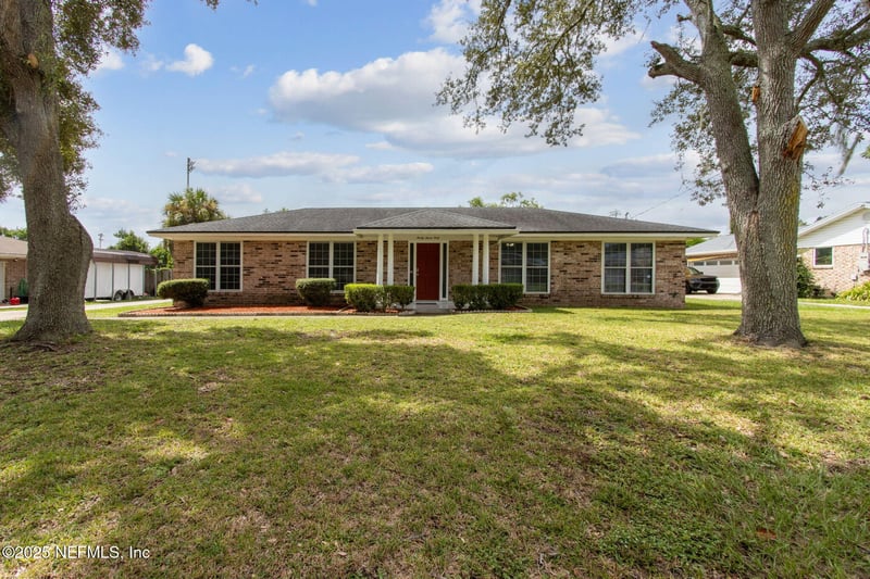 2740 Brookwood Dr, Orange Park, FL 32073