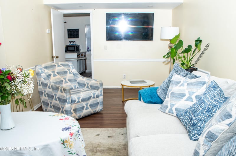 4822 Windrush Ln, Jacksonville, FL 32217