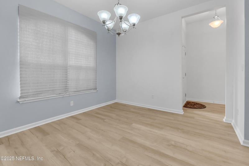 76 Pond Run Ln, Jacksonville, FL 32218