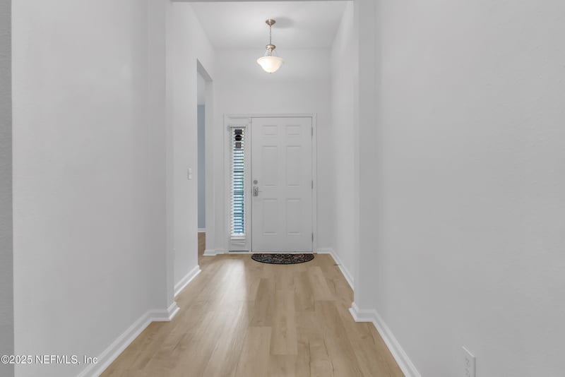 76 Pond Run Ln, Jacksonville, FL 32218