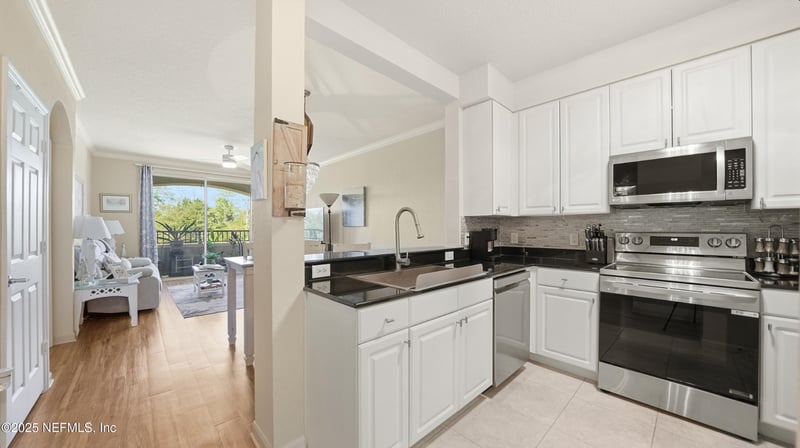 8539 Gate Pw #9441, Jacksonville, FL 32216