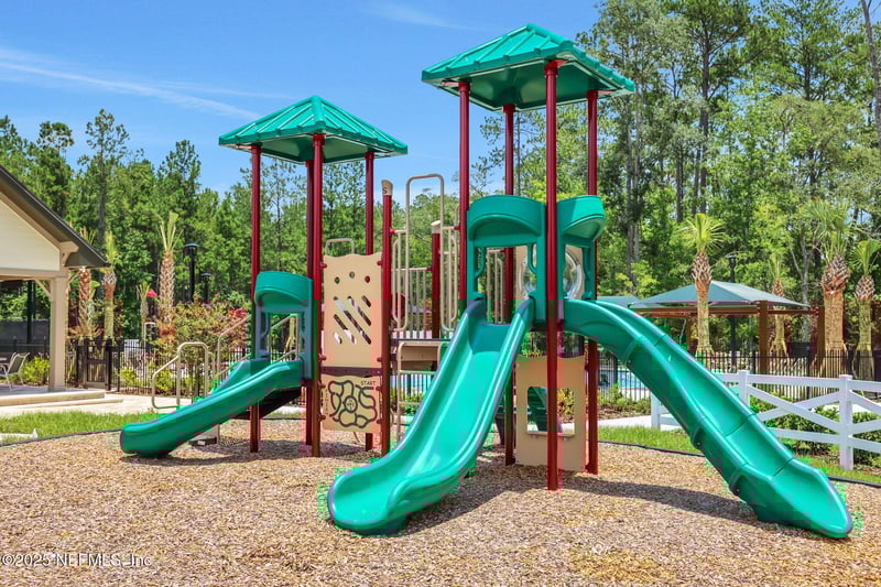 2402 Jennings Farm Dr, Middleburg, FL 32068