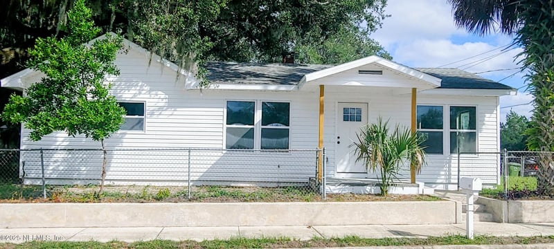 921 Husson Ave, Palatka, FL 32177