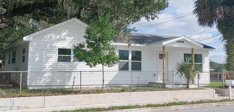 921 Husson Ave, Palatka, FL 32177