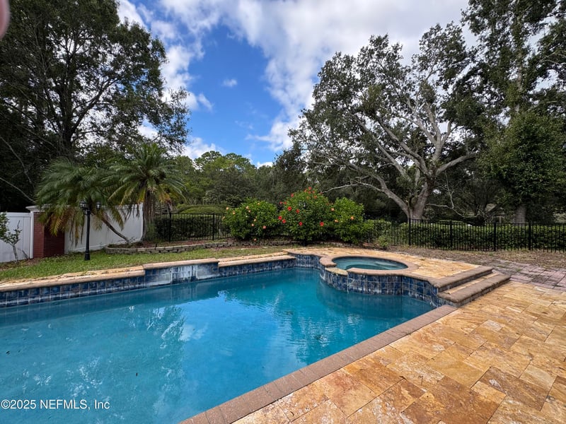 9902 Windwater Ct, Jacksonville, FL 32256