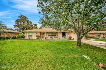 5495 Forrest Dr, Orange Park, FL 32073